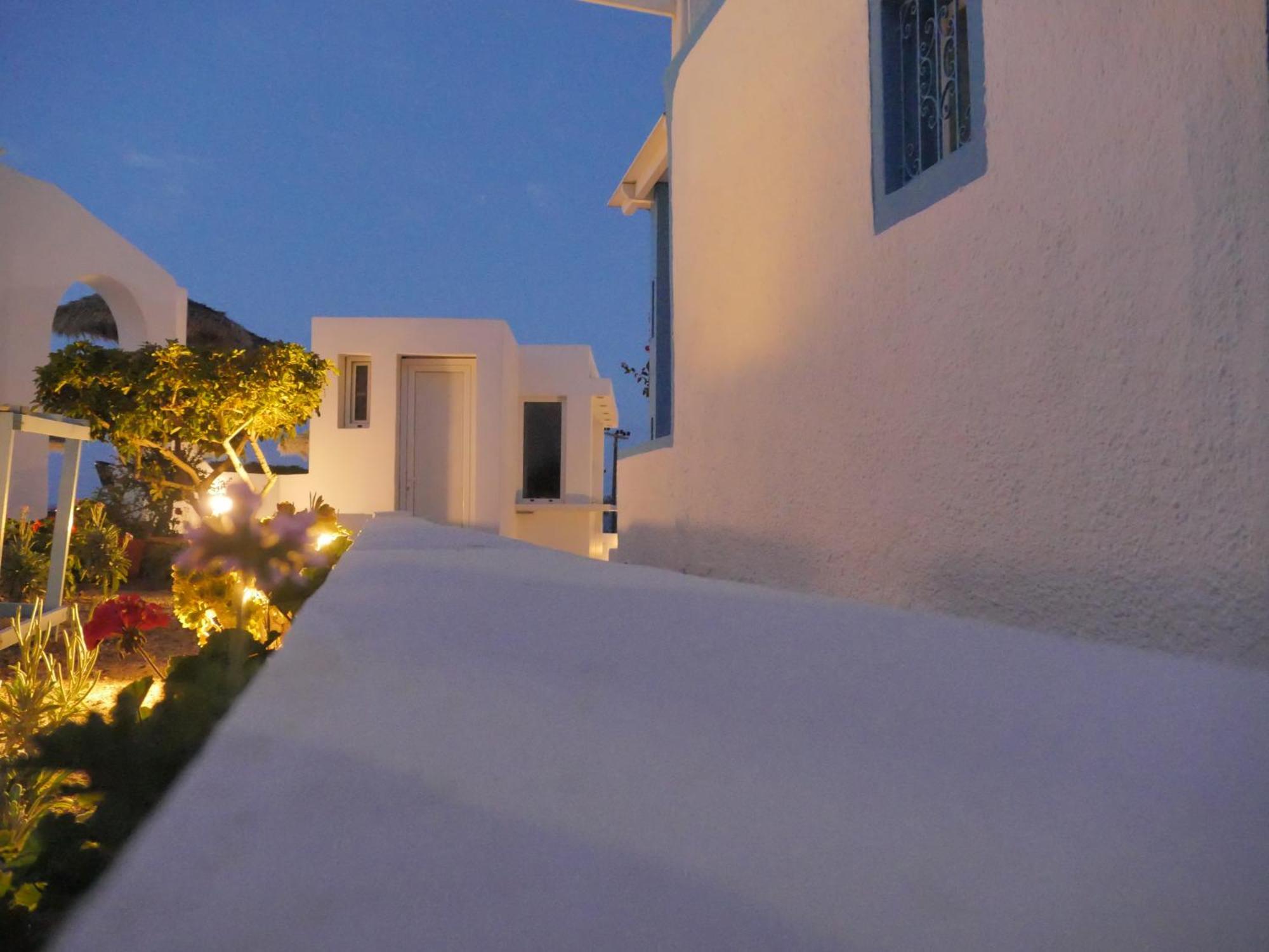 Ancient Thera Apartments Kamári المظهر الخارجي الصورة