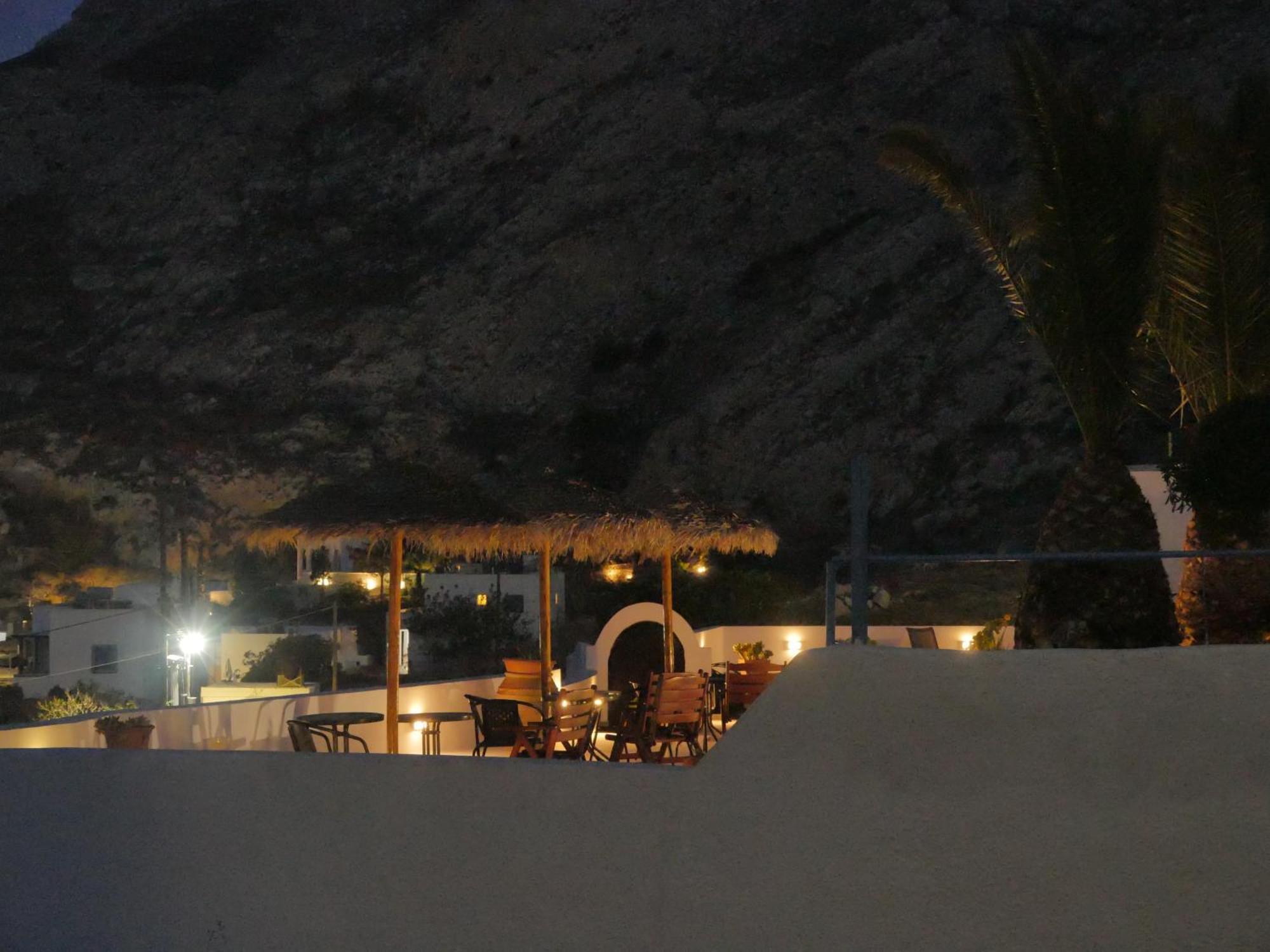 Ancient Thera Apartments Kamári المظهر الخارجي الصورة