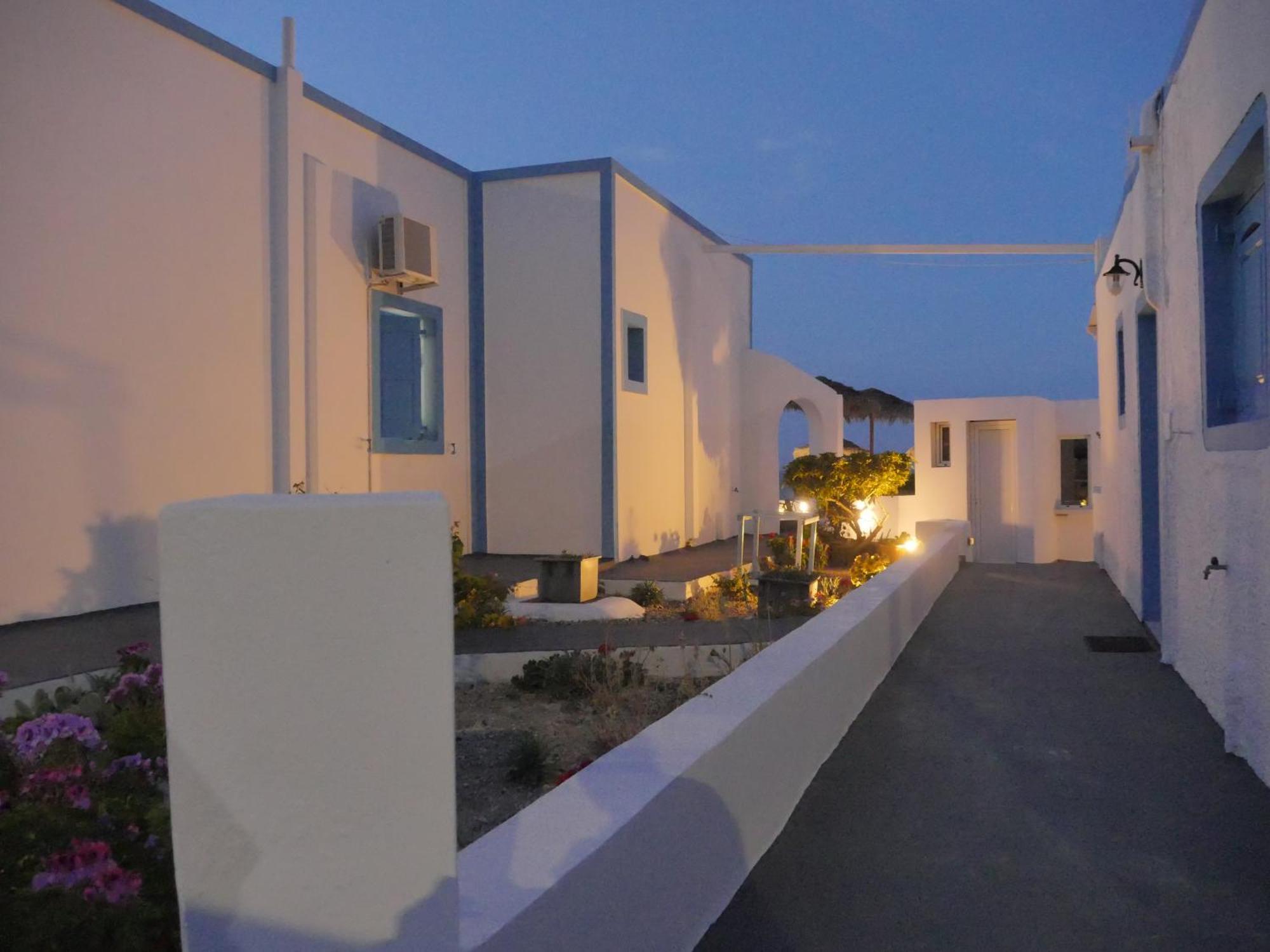 Ancient Thera Apartments Kamári المظهر الخارجي الصورة
