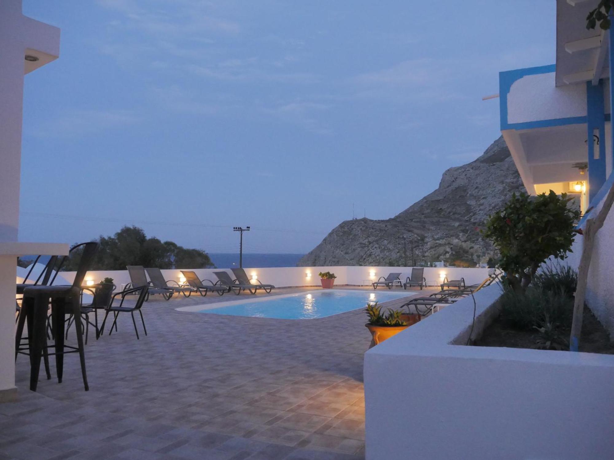 Ancient Thera Apartments Kamári المظهر الخارجي الصورة